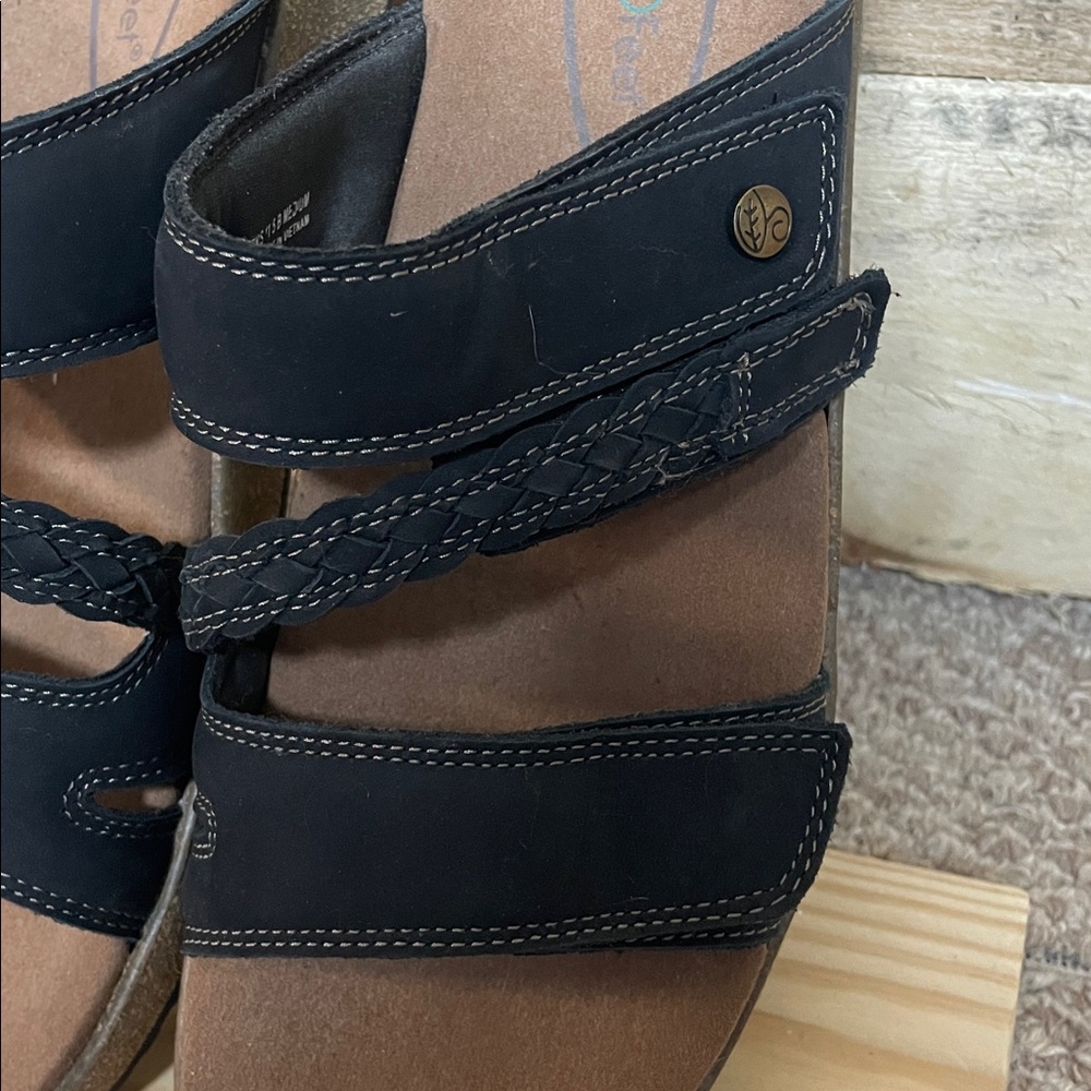 OrthOFeet size 11.5B Black Velcro Sandals - Picture 3 of 6